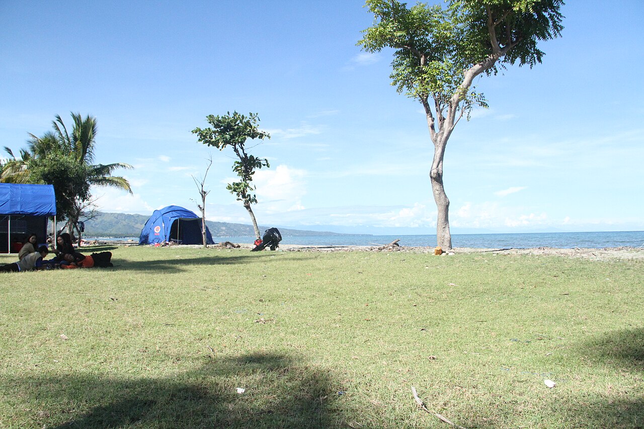 Pantai Palippis